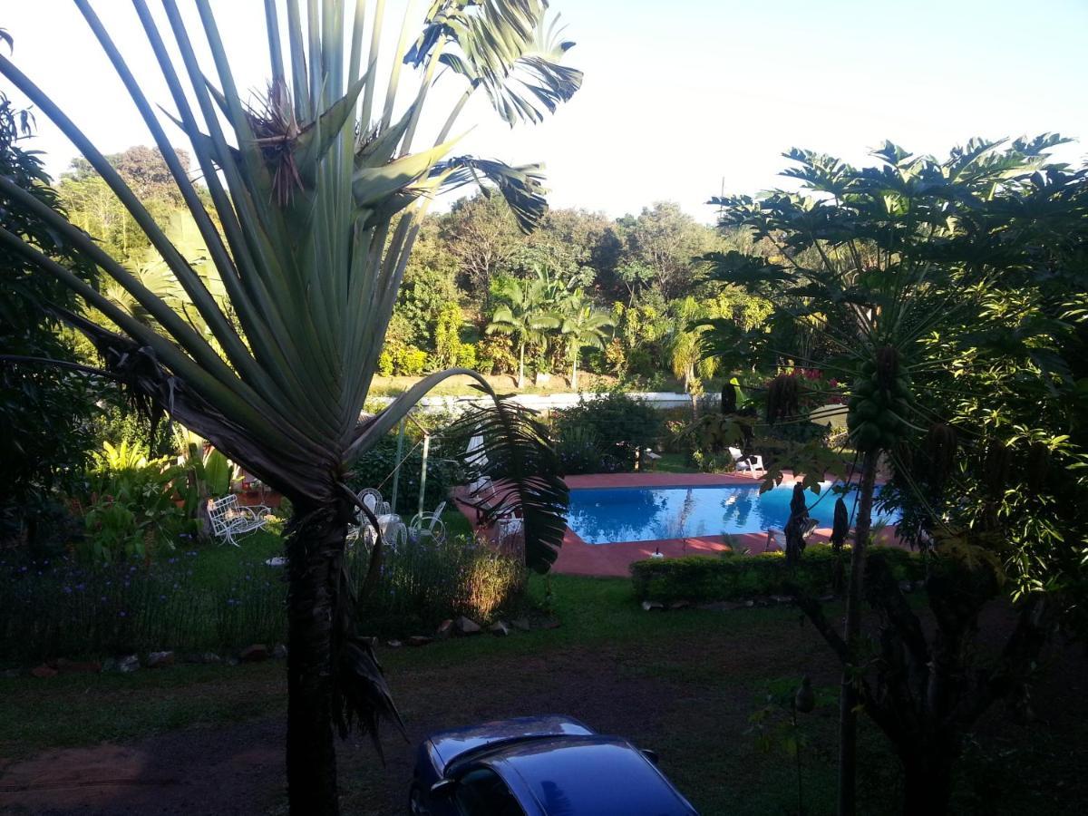 Hotel Los Amigos Пуэрто-Игуасу Экстерьер фото